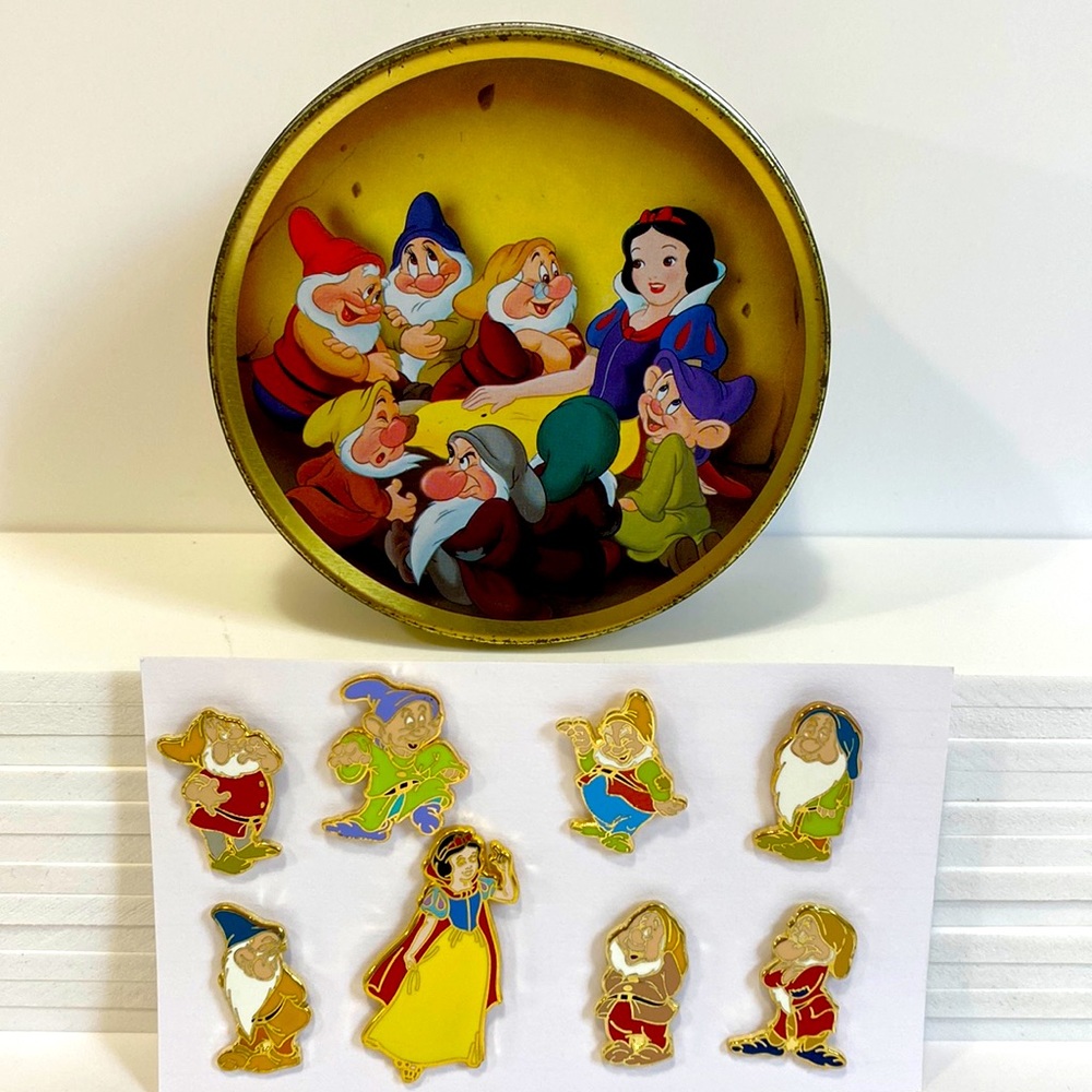 SNOW WHITE DISNEY PIN COMBO - Picture 1 of 16